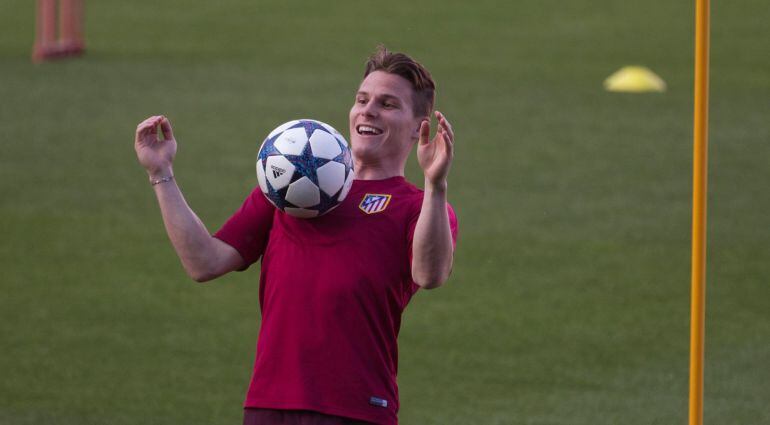 Kevin Gameiro, durante un entrenamiento con el Atlético de Madrid