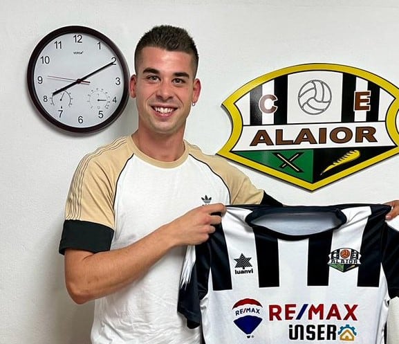 El nou jugador defensarà la porteria de Los Pinos.