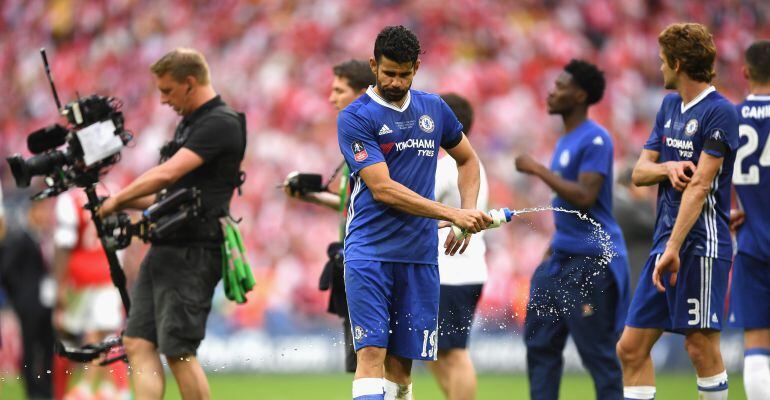 Diego Costa se lamenta tras caer eliminado en la FA Cup