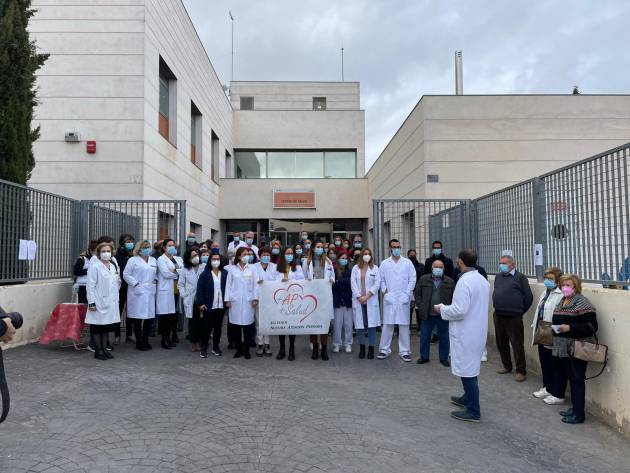 Concentración en el Centro de Salud Francisco Palo, en Yecla