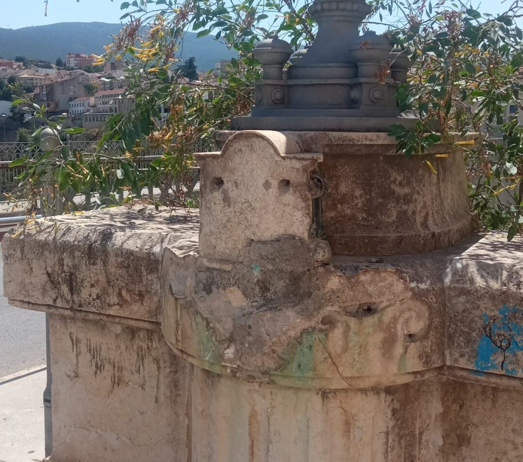 Foto placa Canalejas Viaducto sustraida
