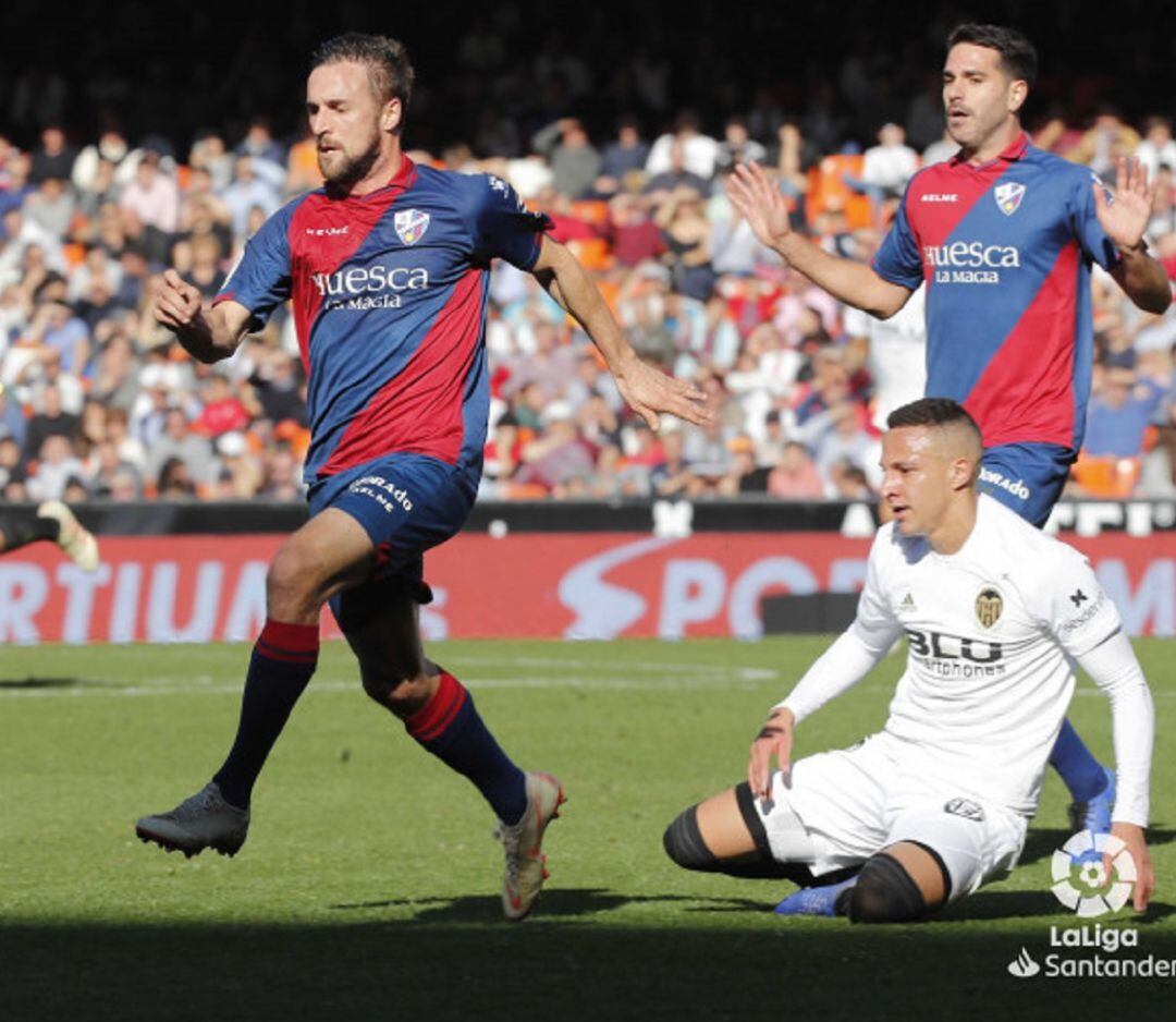 Jorge Miramón ante el Valencia