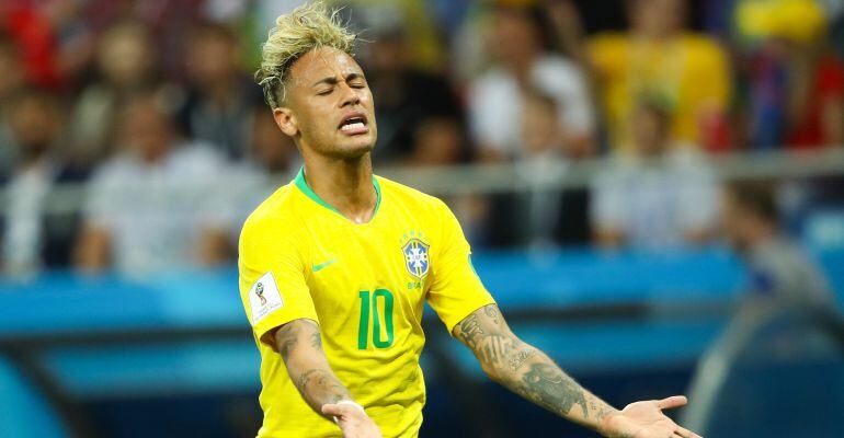 Neymar, desesperado durante el partido