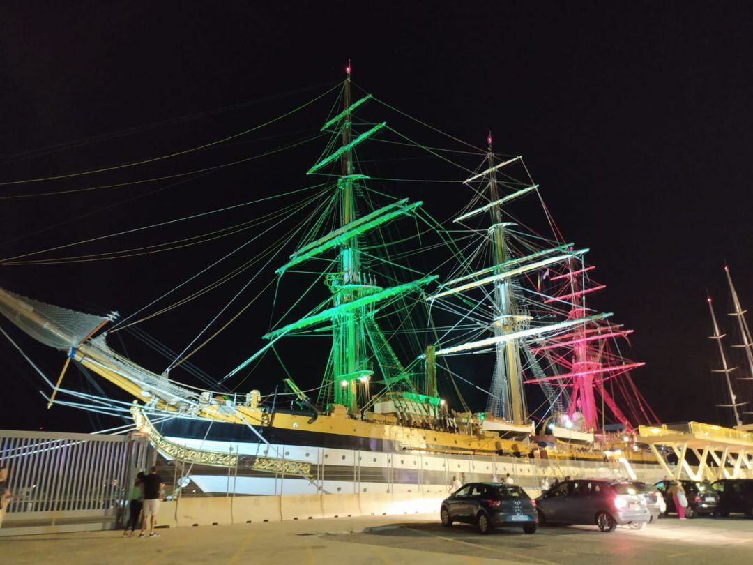 El vaixell "Amerigo Vespucci" al Port de Maó