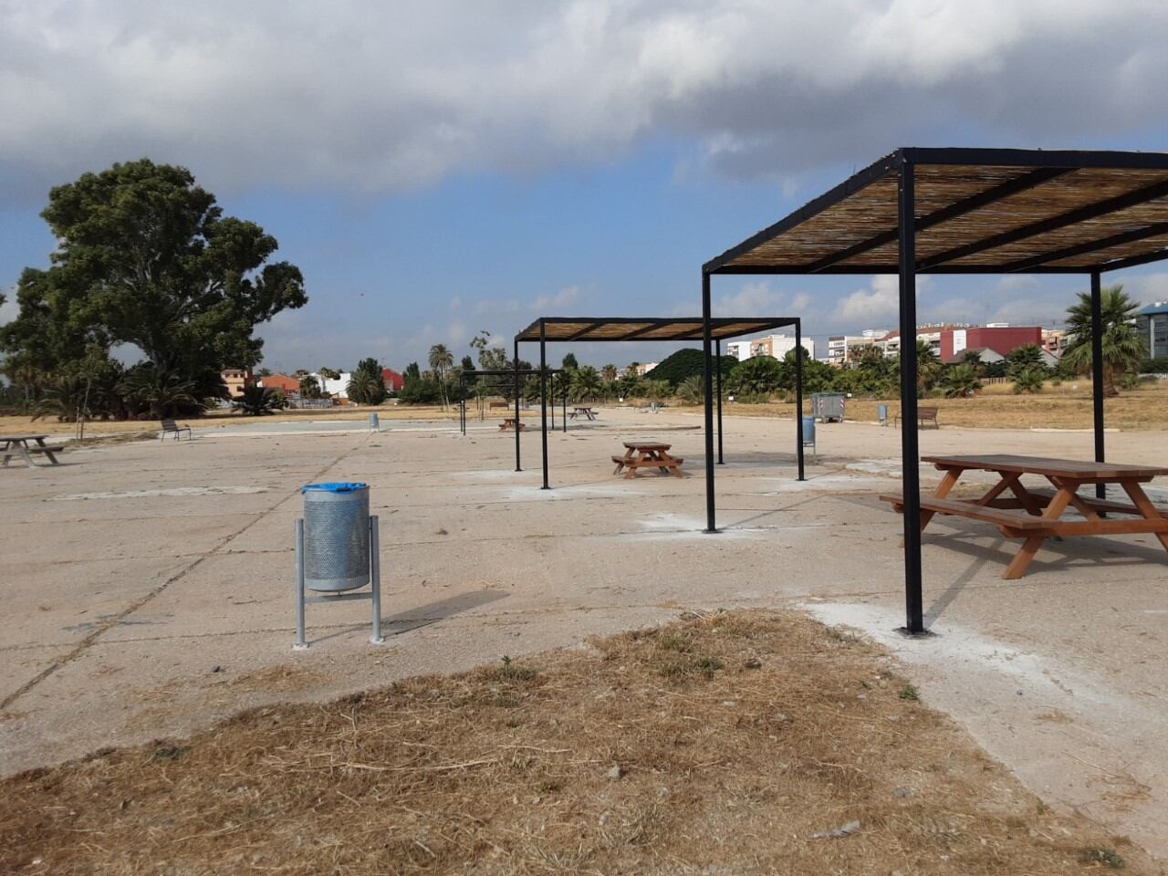 Zonas de pérgolas en el Barrio de Nazaret en València