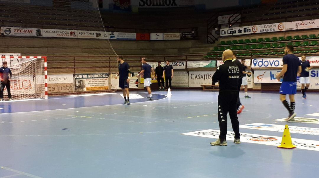 La última sesión de trabajo del Villa de Aranda ante de medirse a Atlético Novás.