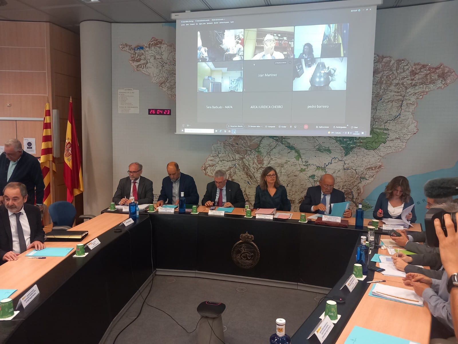 Reunión de la Junta de Gobierno de la Confederación Hidrográfica del Ebro en su sede de Zaragoza