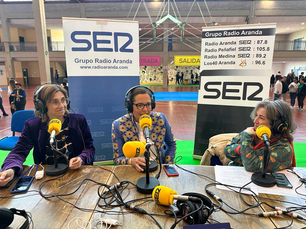 Raquel González y Olga Maderuelo, en el programa especial de la SER