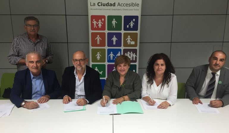 La primera reunión ha establecido las bases para crear la Red Madrileña de Ciudades Accesibles