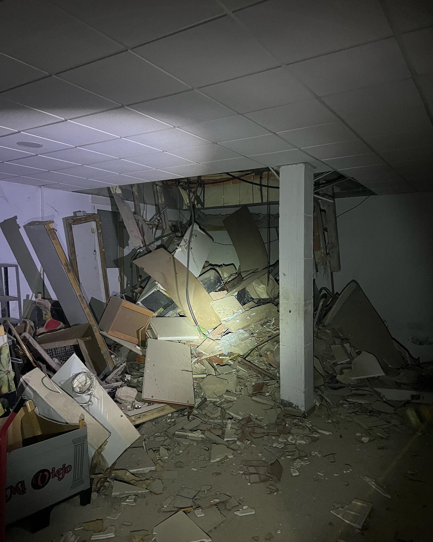 Se derrumban tres habitaciones de un edificio en obras en la Unión