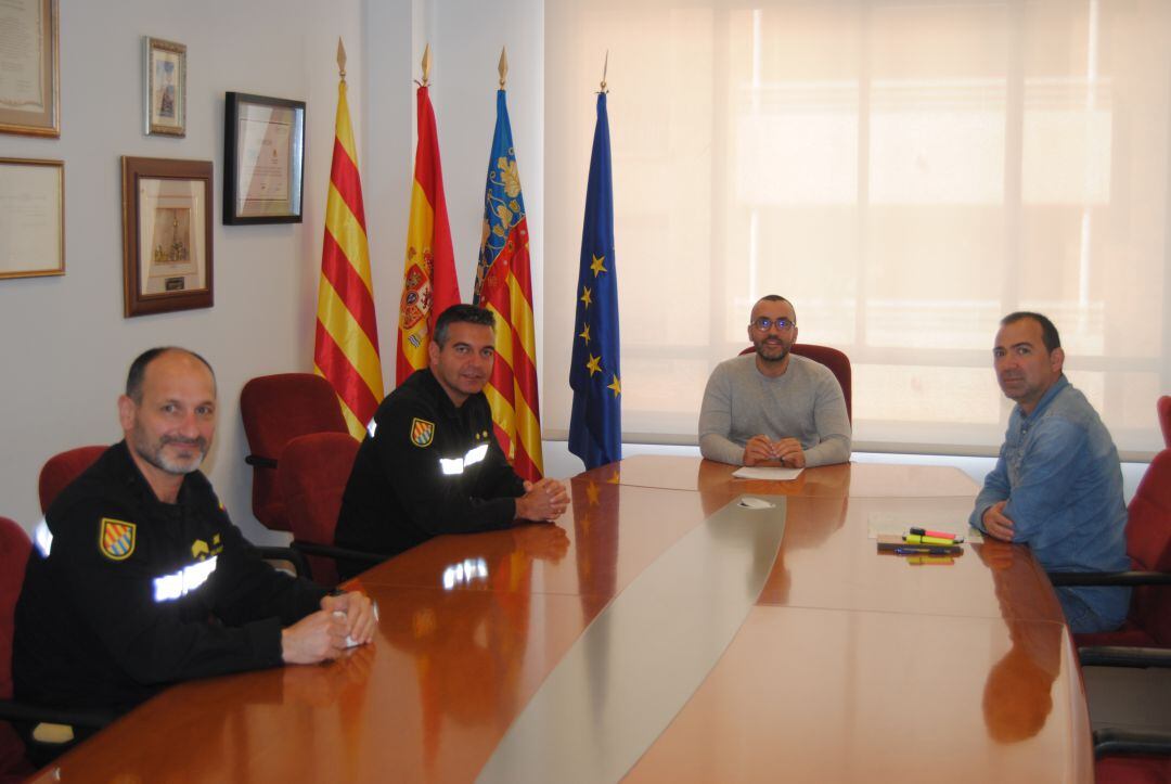 Reunión del Ayuntamiento de Vila-real con la UME