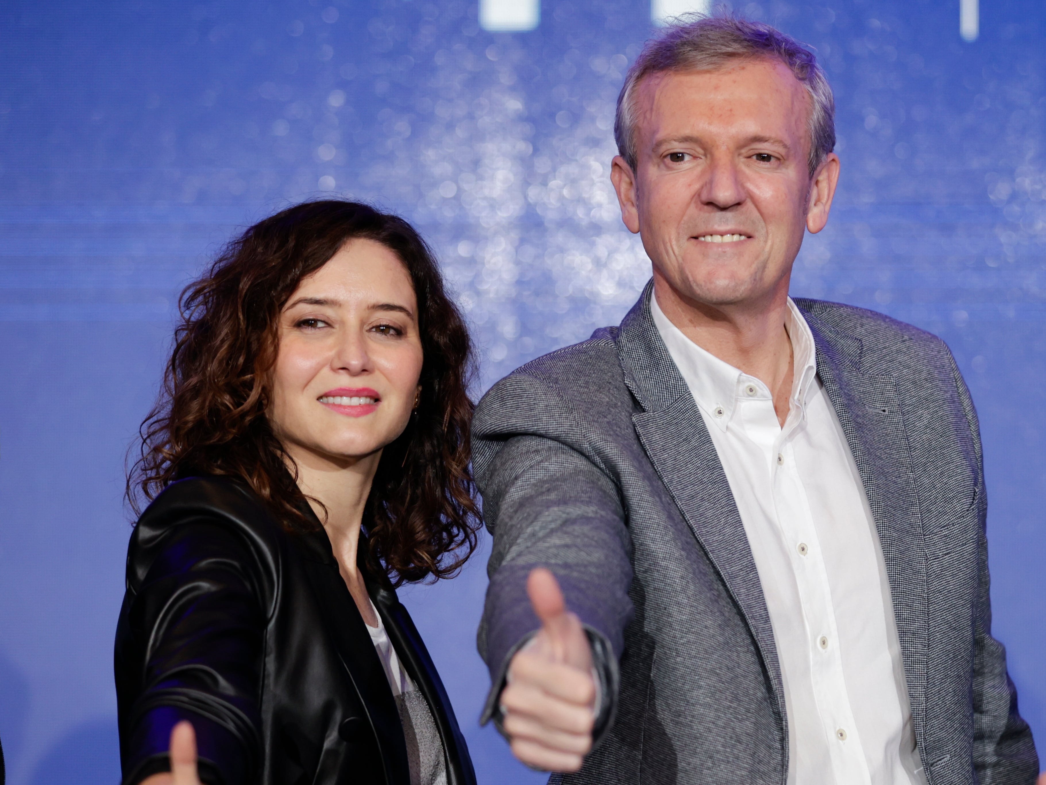 Isabel Díaz Ayuso y Alfonso Rueda en un acto en A Coruña