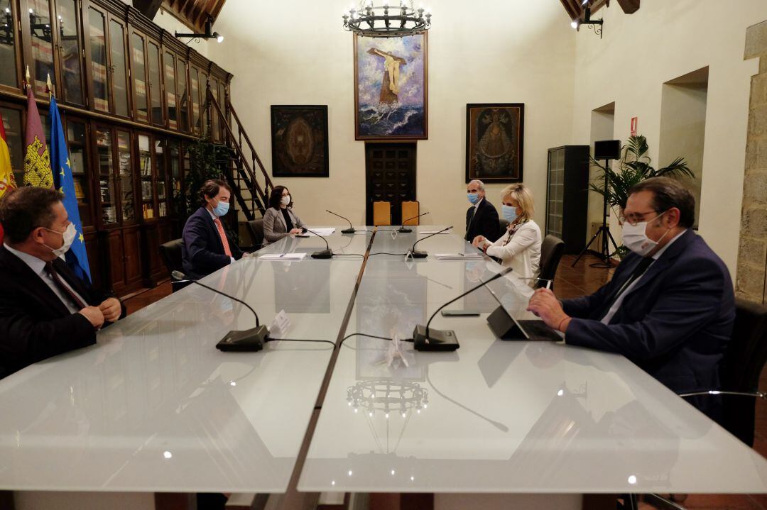 Reunión para acordar el cierre perimetral