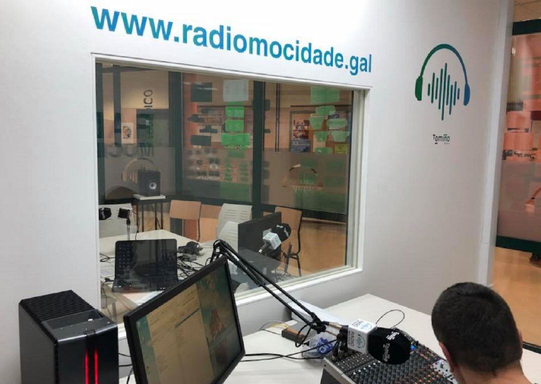 Estudio de Radio Mocidade en el IES Antón Alonso Ríos de Tomiño.