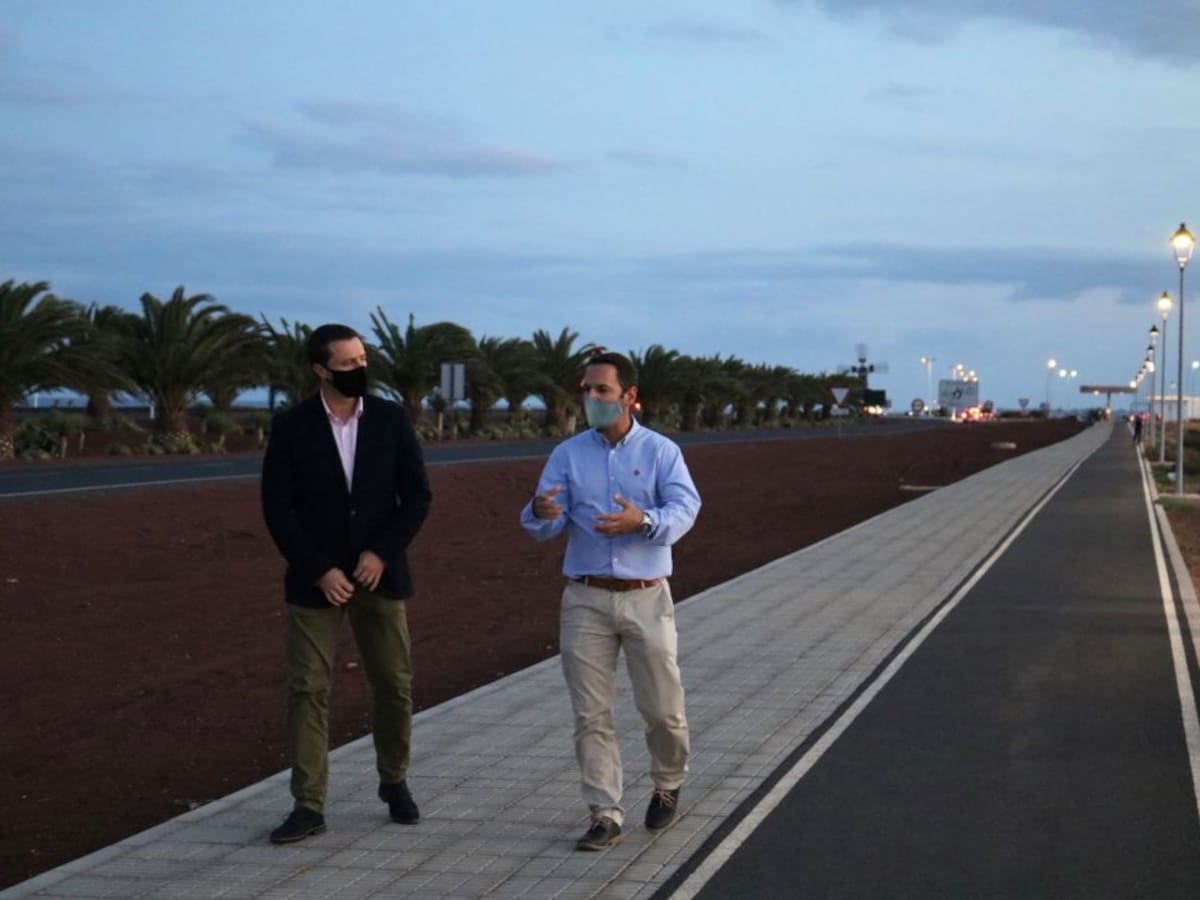 Playa Blanca cuenta ya con dos kilómetros más de carril bici