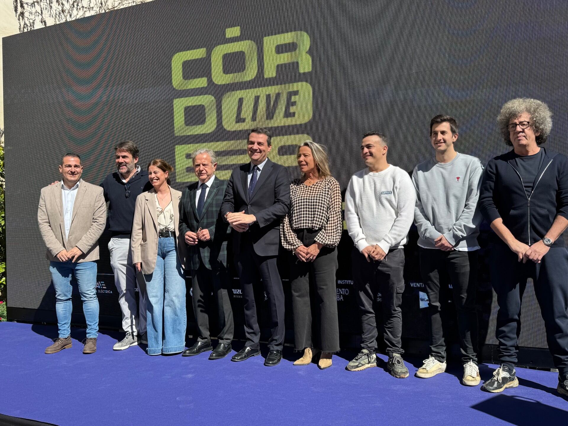 Foto de familia con los organizadores del Córdoba Live
