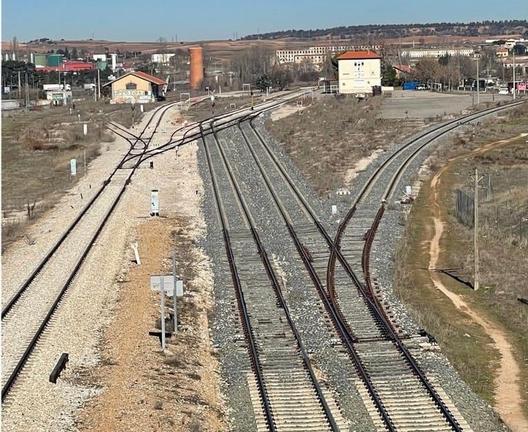 Nudo ferroviario en El Montecillo