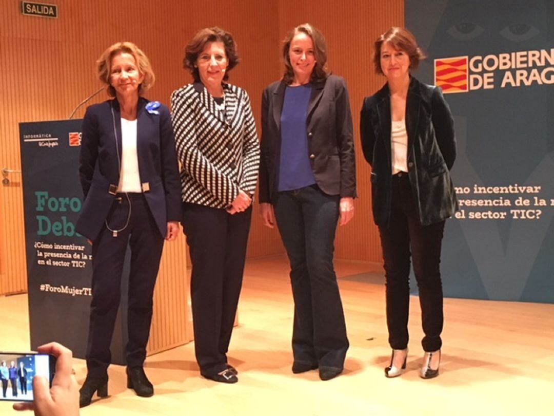 Elena Salgado, Helena Herrero (HP), María López y Eva Pérez Sorribes 