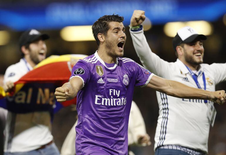 Morata celebra ser campeón de Europa en Cardiff