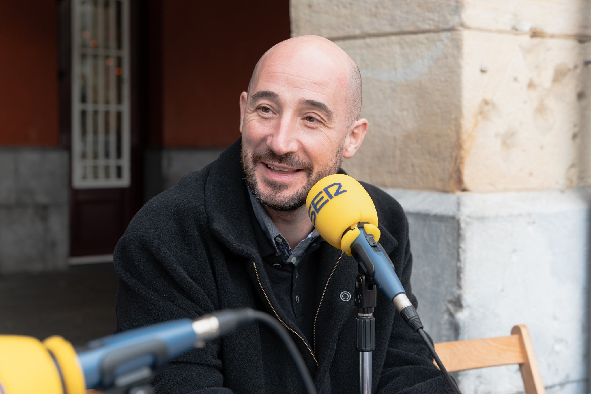 Jon Iraola, alcalde de Eibar, ha tomado parte en el programa especial