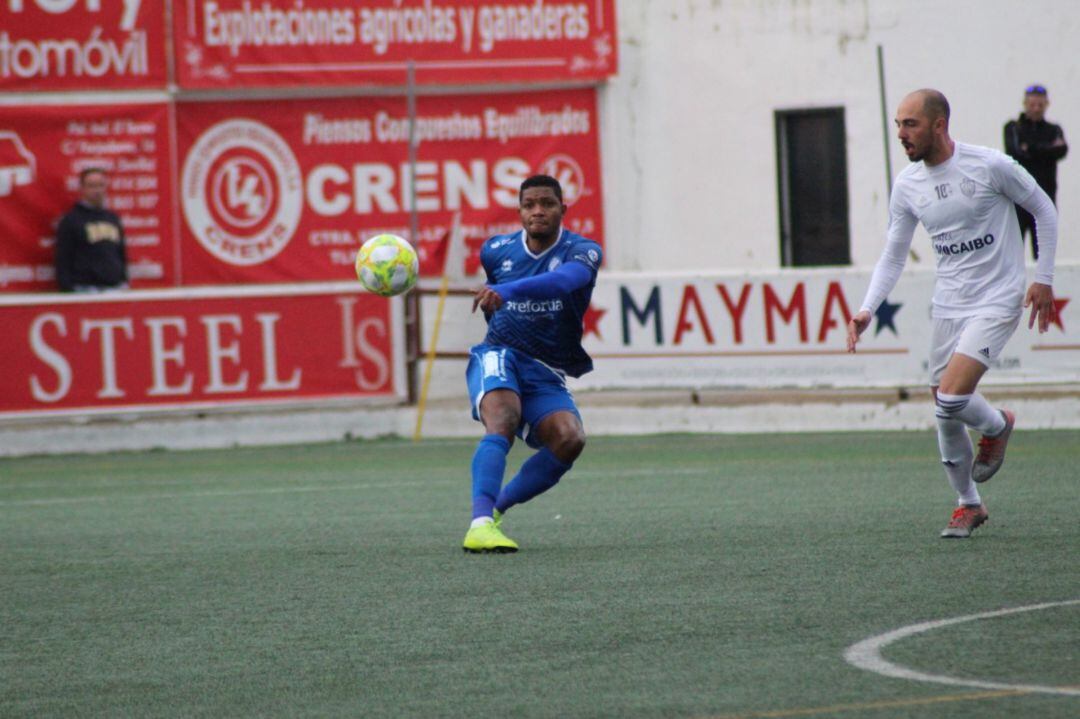 Edet durante el partido del domingo en Utrera