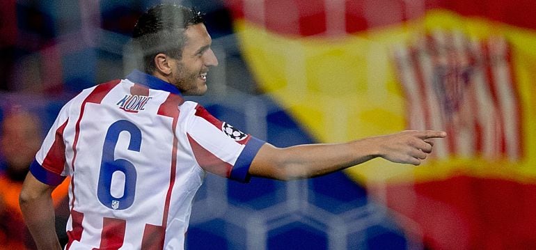 El jugador del Atlético celebra un gol en el Calderón.