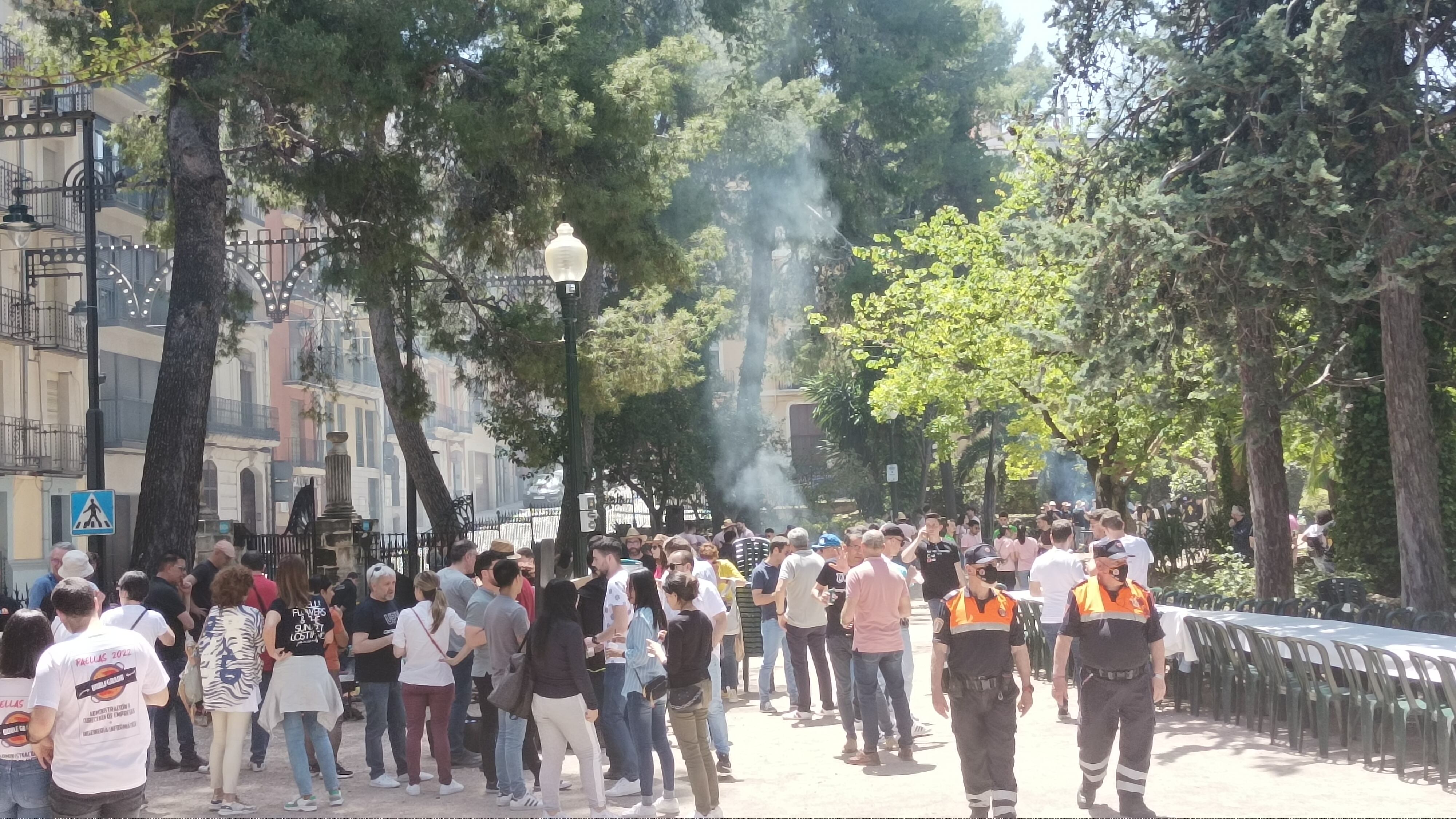 Ambiente de las Paellas de la UPV Alcoy 2022 en la Glorieta