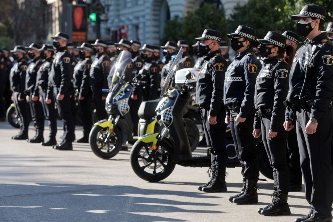 Los 77 agentes que se han incorporado este viernes