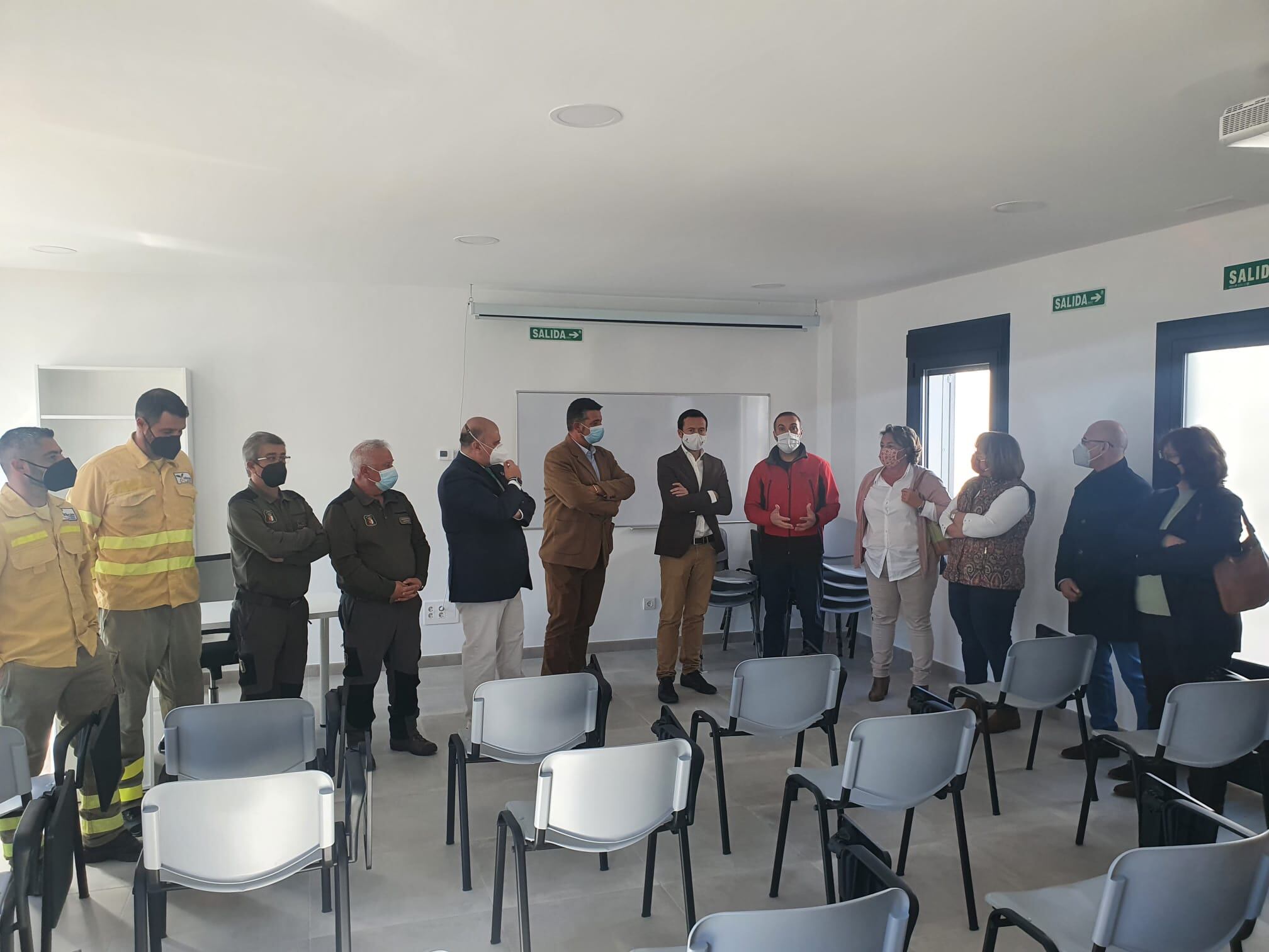 Imagen de la inauguración de las nuevas instalaciones del retén contra incendios, ubicado en Viso del Marqués (Ciudad Real)