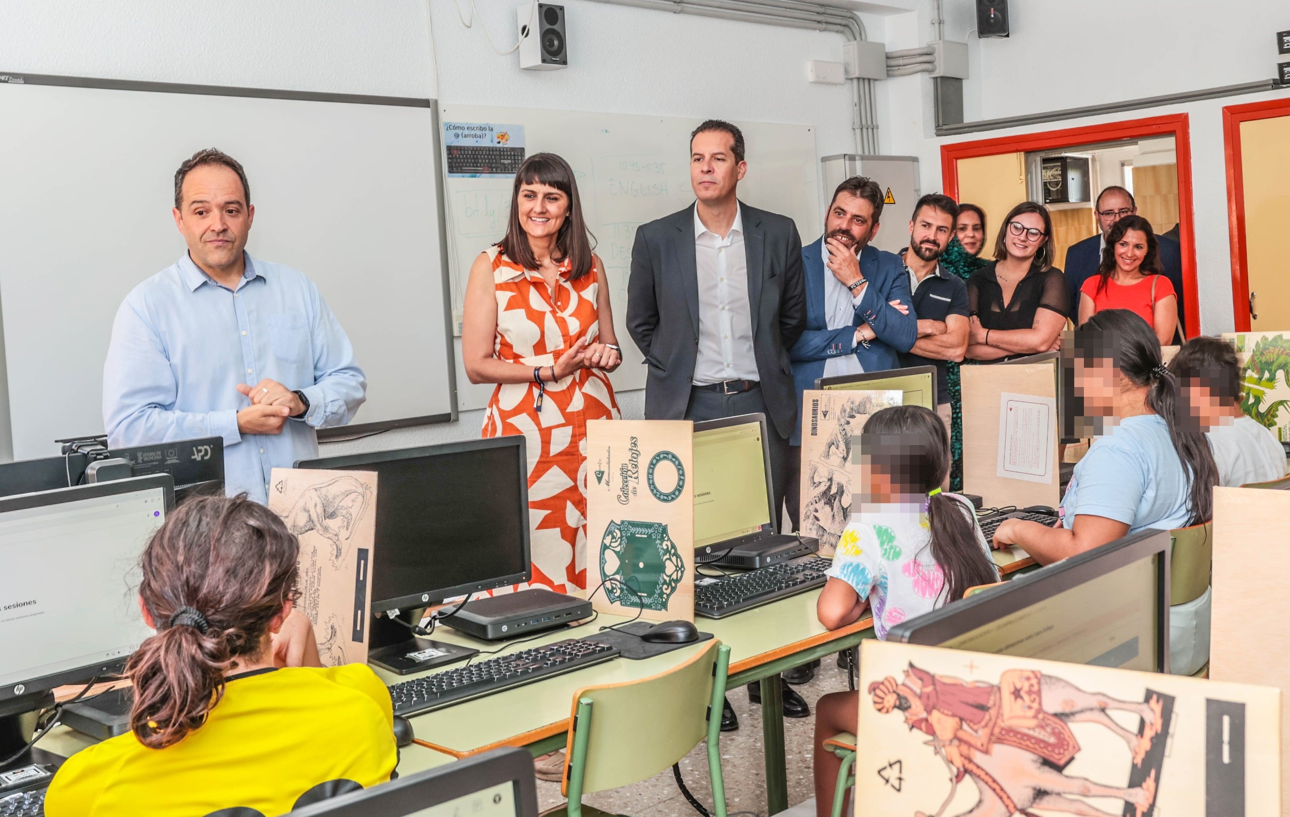 González Veracruz y Alfaro han visitado el colegio Pintor Sorolla de Elda