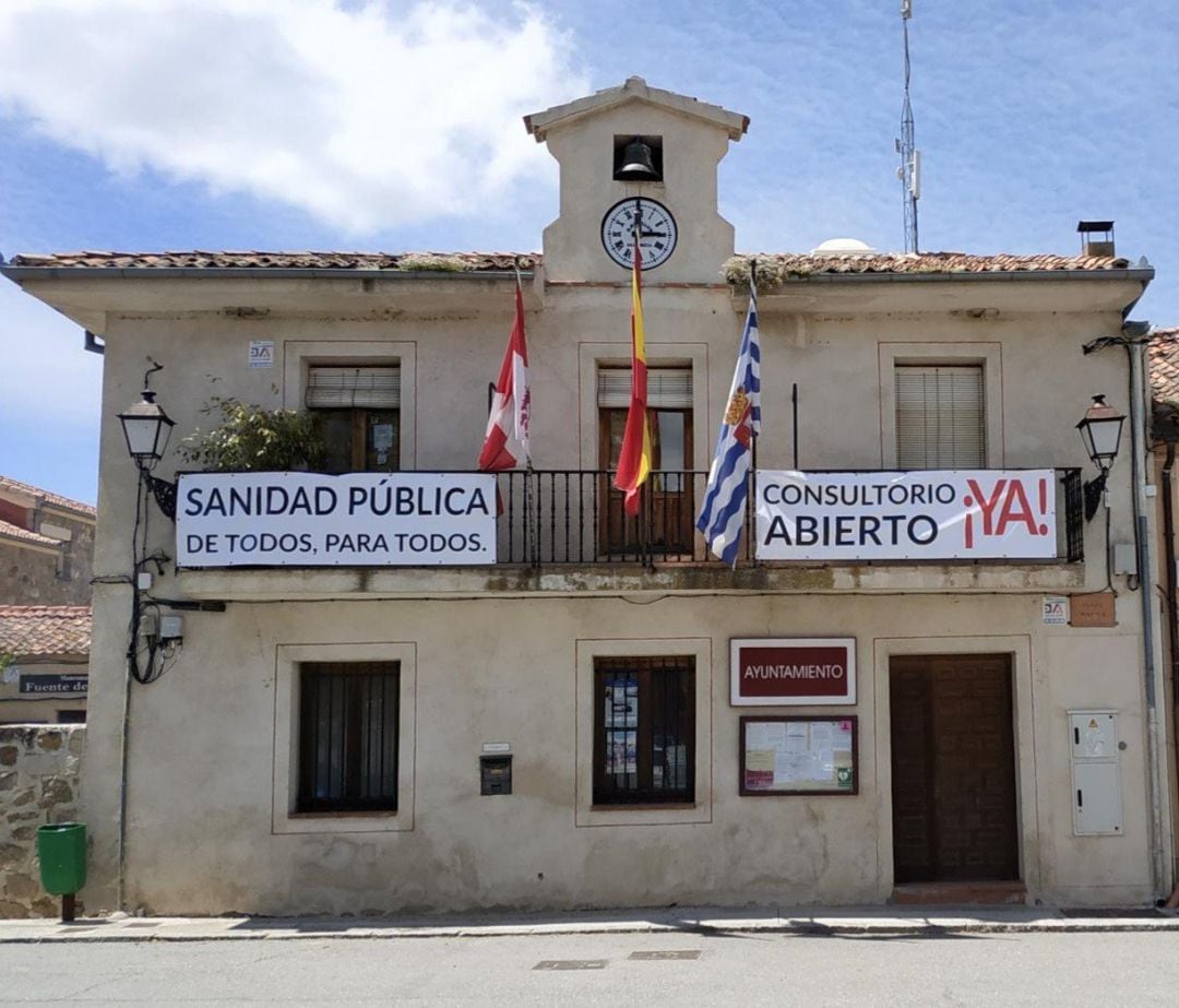 Torrecaballeros pide la reapertura de su consultorio médico. 