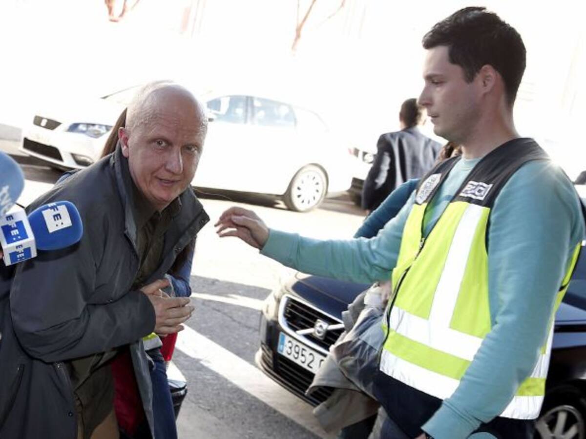 La Policía cree que Paco Sanz estafó 250.000 euros a 8.000 personas