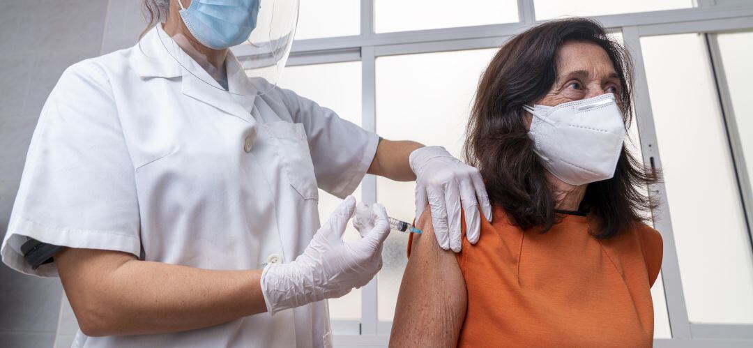 Algete ofrece sus instalaciones municipales para agilizar la vacunación masiva en la región.