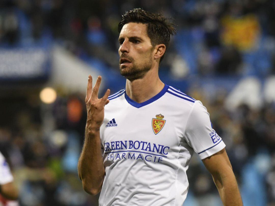 Adrián celebra el gol marcado ante el Burgos