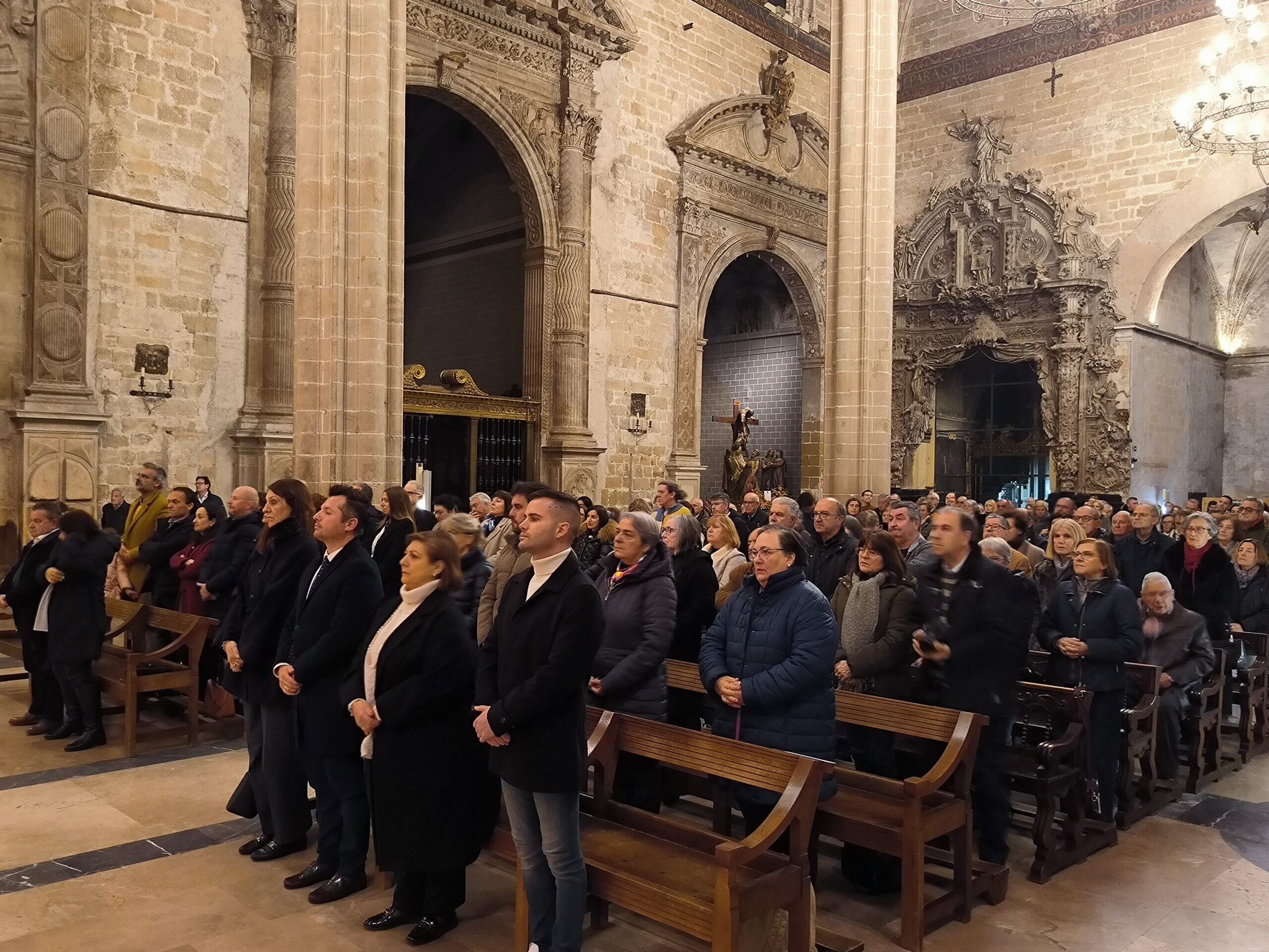 Numeroso público siguió con atención la celebración