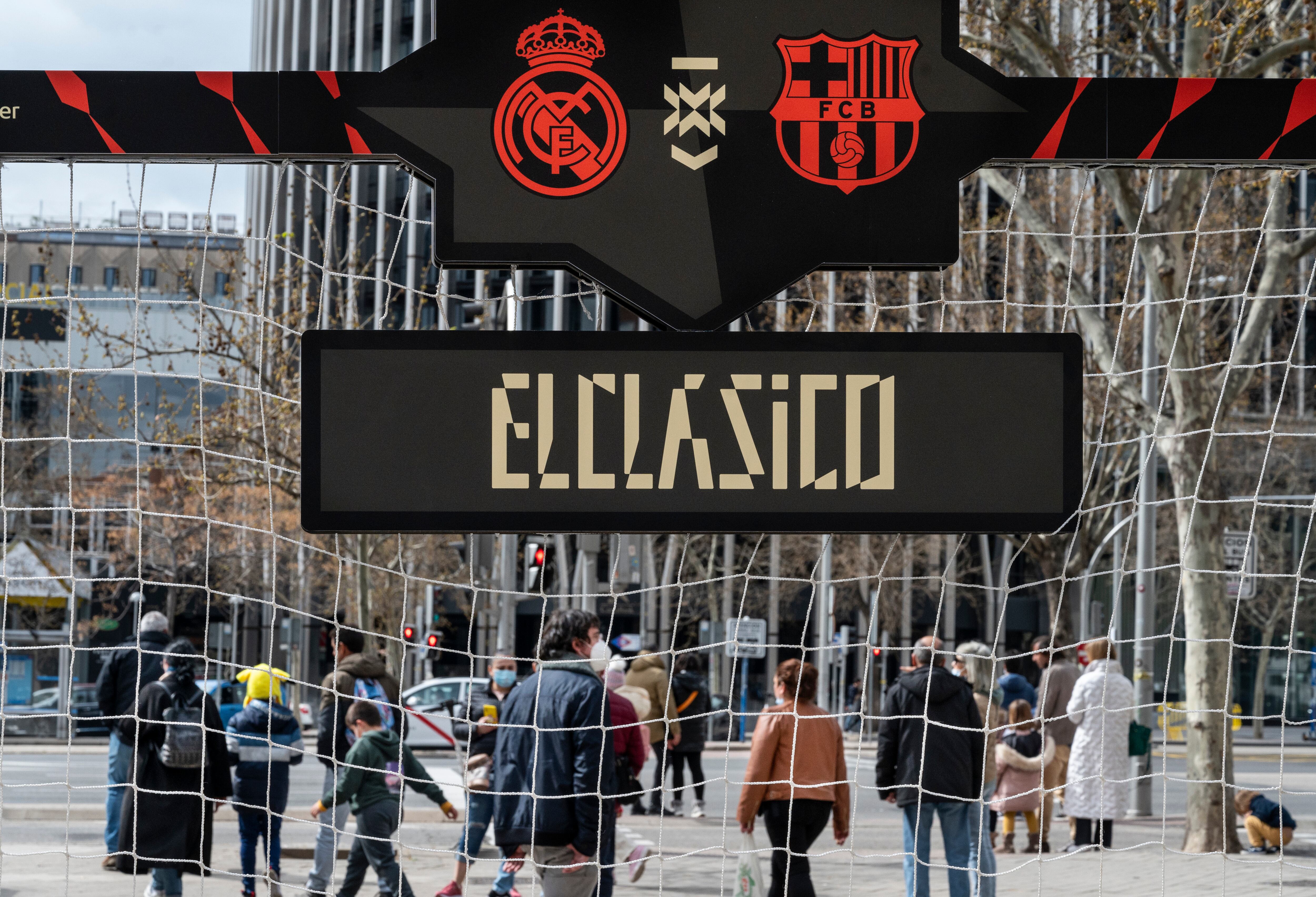 Imagen en la previa de un partido disputado en el Bernabéu en 2019 entre Real Madrid y Barcelona.