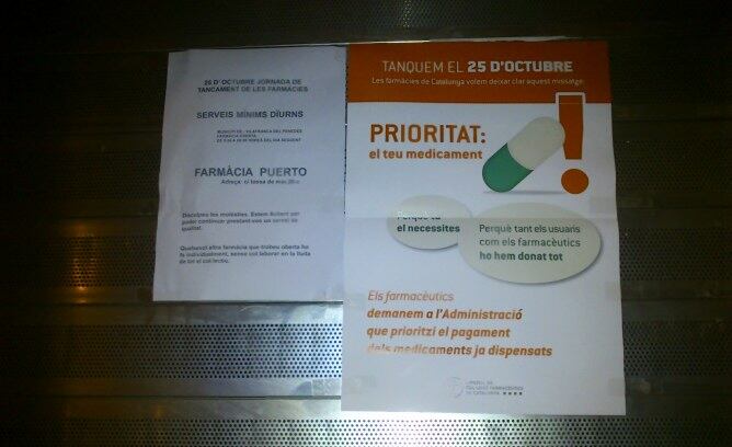 Una farmàcia de Vilafranca del Penedès que secunda la protesta