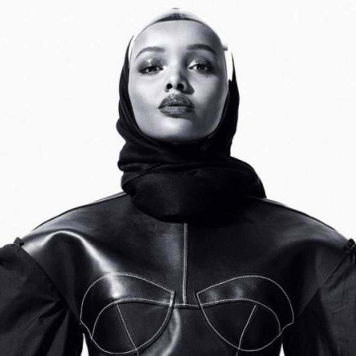 Halima Aden, la modelo que nació en un campo de refugiados
