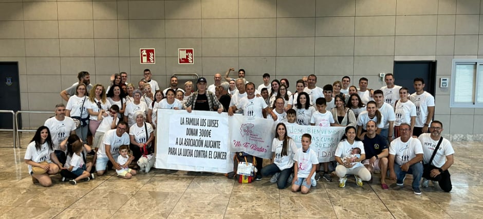 La llegada al Aeropuerto de Alicante de José Arredondo