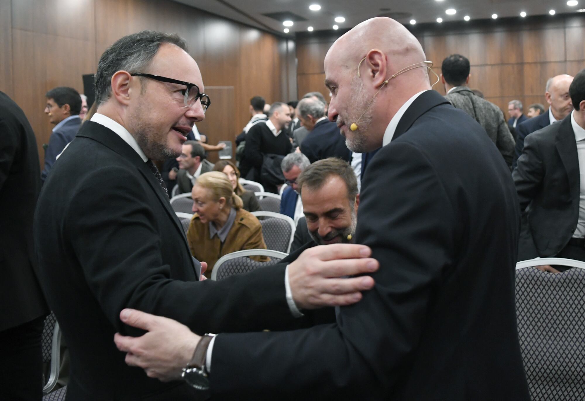 El cap de Govern, Xavier Espot, conversant amb el delegat del govern espanyol a Catalunya, Carlos Prieto