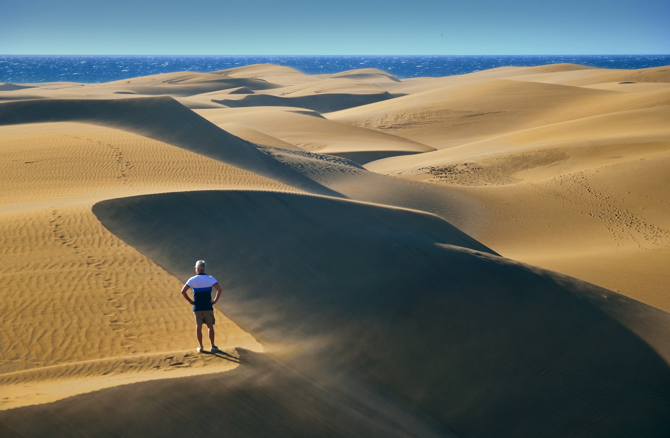 Las Dunas de Maspalomas, en Gran Canaria, es uno de los grandes tesoros de la isla y uno de los principales atractivos de los visitantes que aterrizan en Canarias