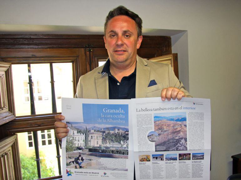 Enrique Medina, diputado de Turismo.