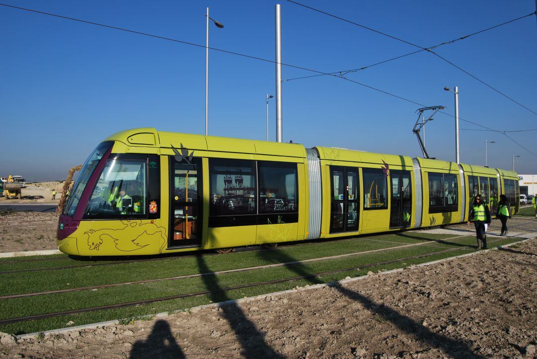 Tranvía de Jaén en pruebas.