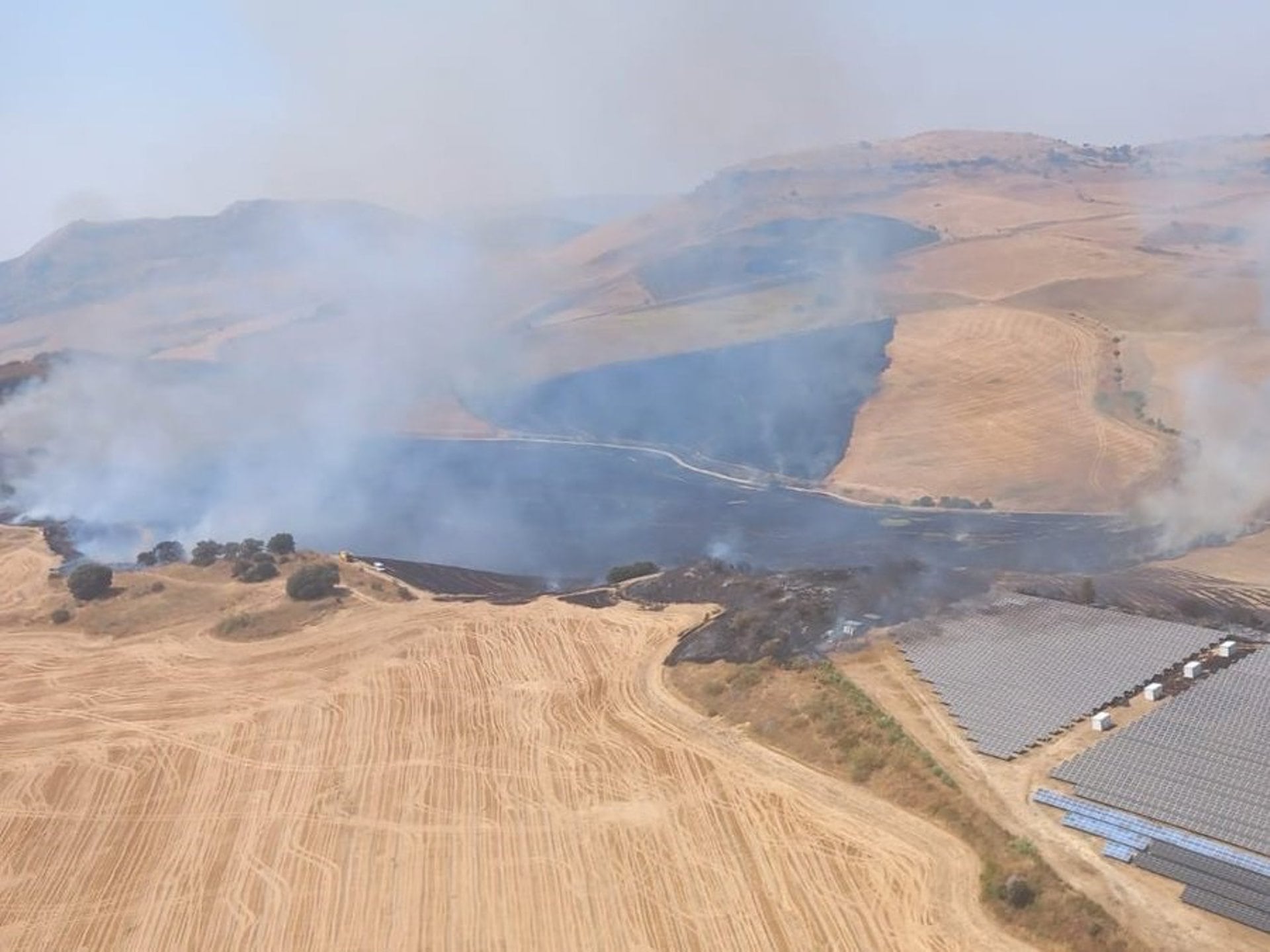 11/08/2025 Incendio declarado en Ronda.

El Servicio de Extinción de Incendios Forestales de Andalucía, Plan Infoca, trabaja contra un fuego declarado este lunes en un paraje del municipio malagueño de Ronda.

POLITICA ANDALUCÍA ESPAÑA EUROPA MÁLAGA
INFOCA
