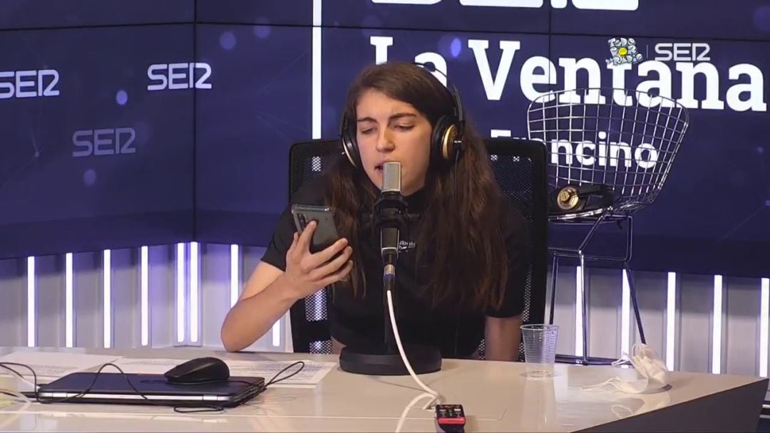 Sara Socas vuelve con sus raps &#039;A favor de...&#039; en &#039;Todo Por La Radio&#039; que en esta ocasión dedica a Luis Bárcenas