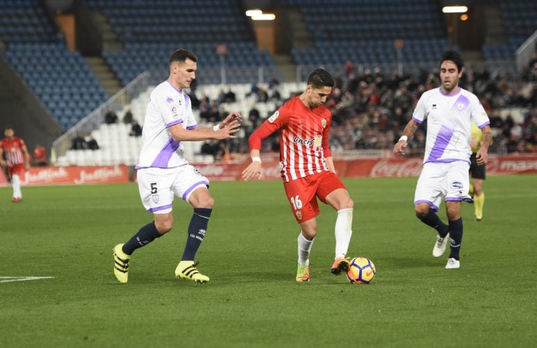 Fidel Chaves en el Almería-Numancia.