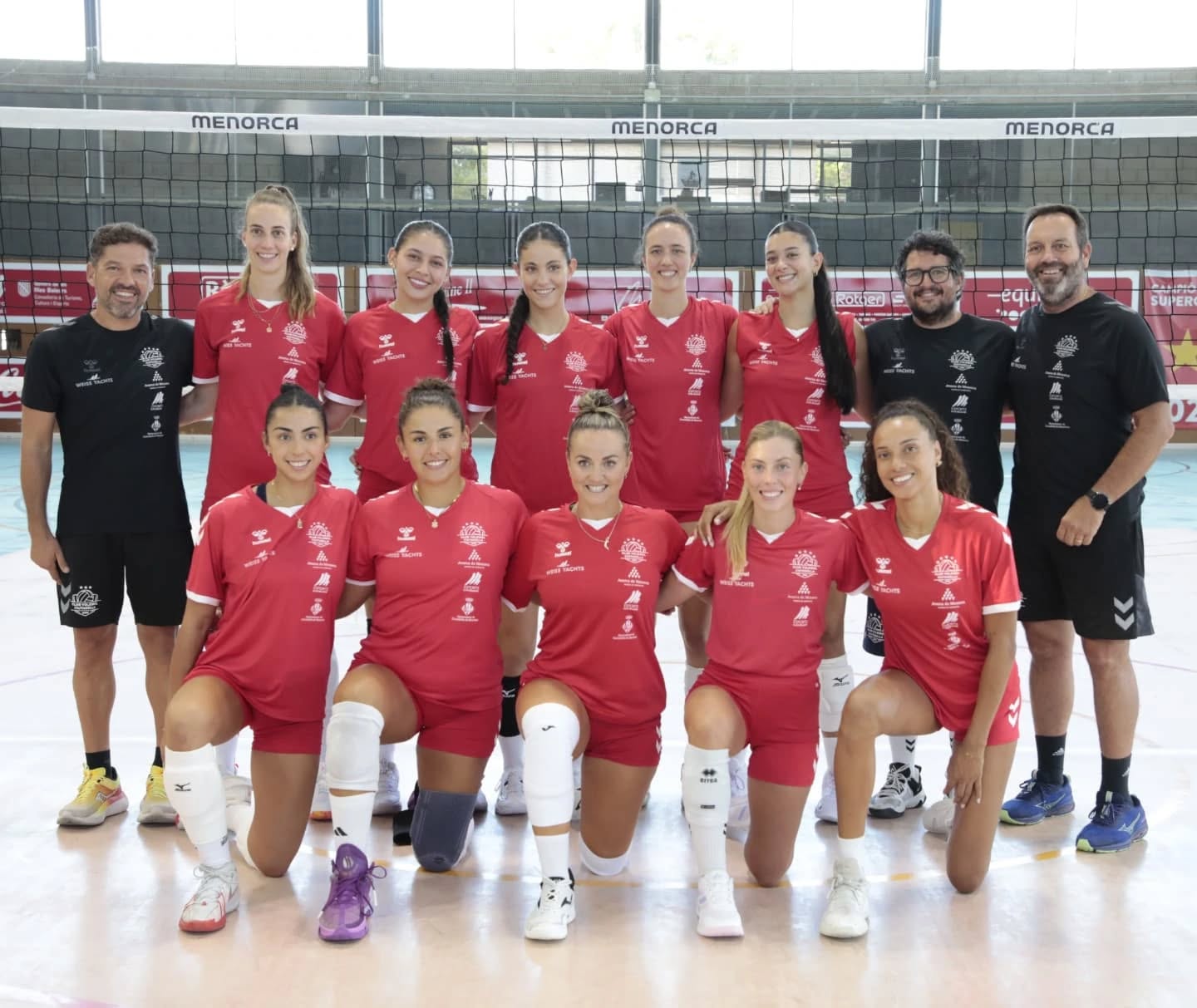 Integrants del primer equip que ja van entrenar aquest dilluns.