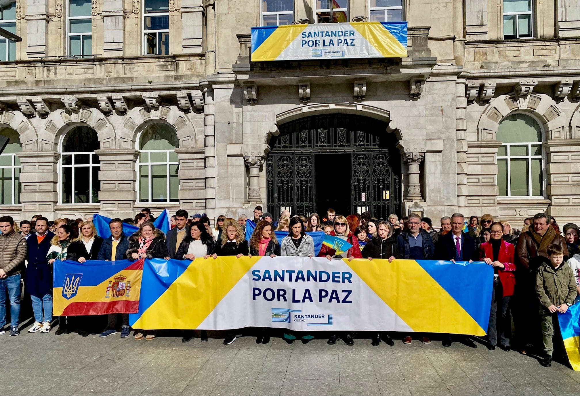 Minuto de silencio en Santander.