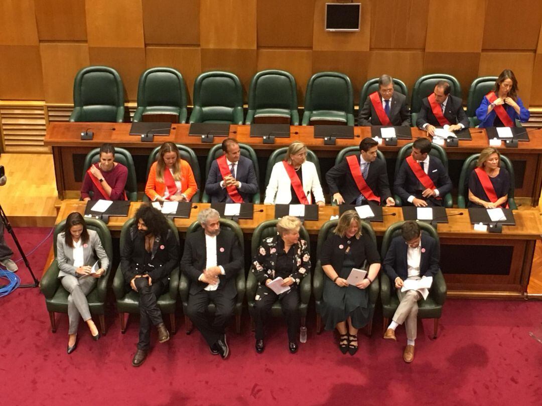 Entrega de los reconocimientos de la ciudad en el Salón de Plenos de Zaragoza