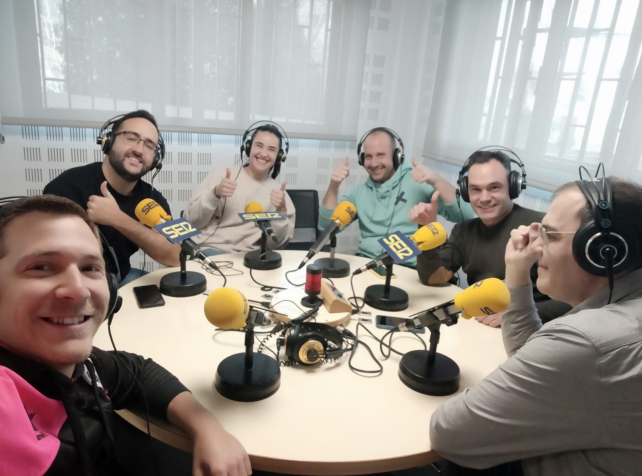 La tertulia voleibolera Saque Flotante, con integrantes del Sporting Santo Domingo de Soria.